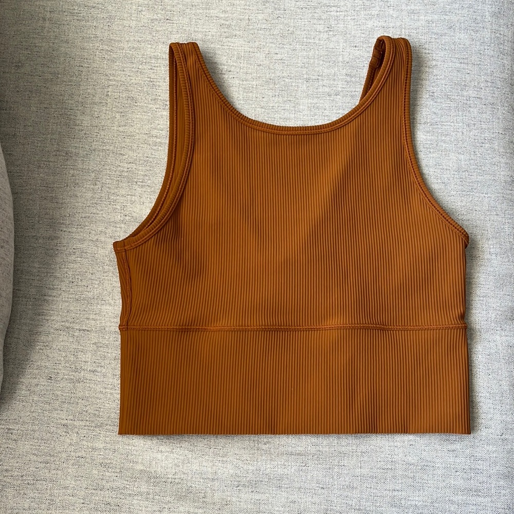 NWOT Lululemon Power Pivot tank